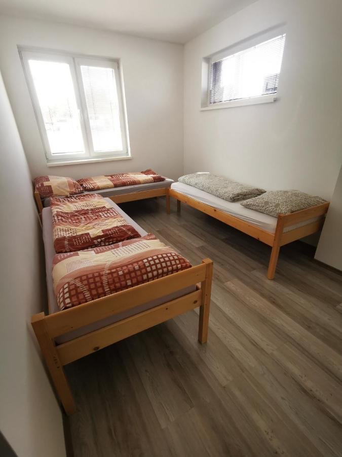 Apartment J&D Дунайска-Стреда Экстерьер фото